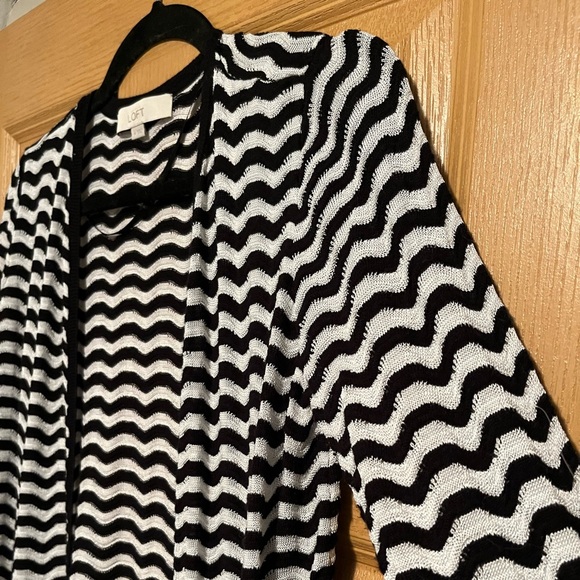 LOFT Women's Black and White Cardigan - Picture 5 of 11